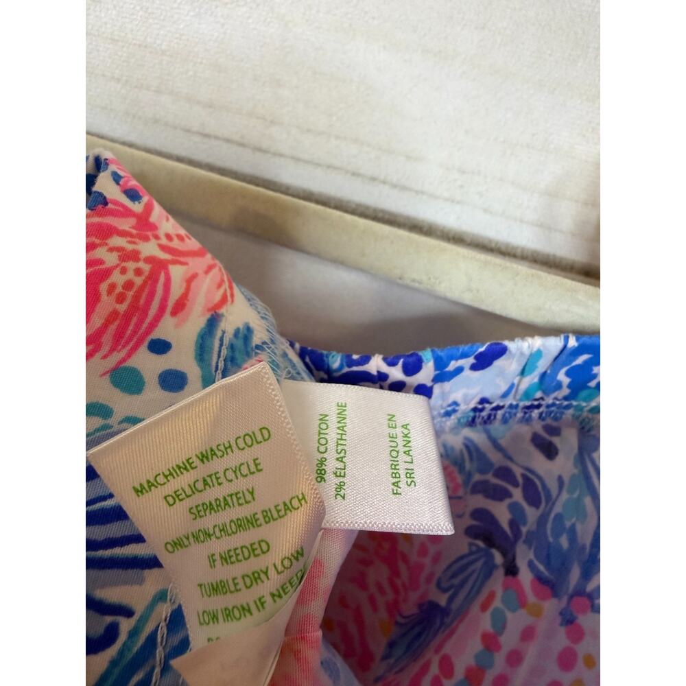 Lilly Pulitzer XL Shorts Stretchy Waist Coral Underwater Print Preppy Vibrant - Picture 3 of 6